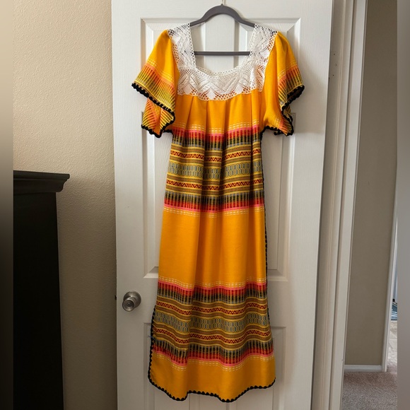 SALE!! Embroidered Ethnic Long Dress - Picture 4 of 8